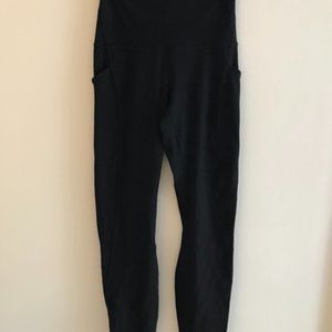 Lululemon 7/8 Black Leggings with Pockets - Size 4
